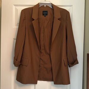 Brown blazer / suit jacket